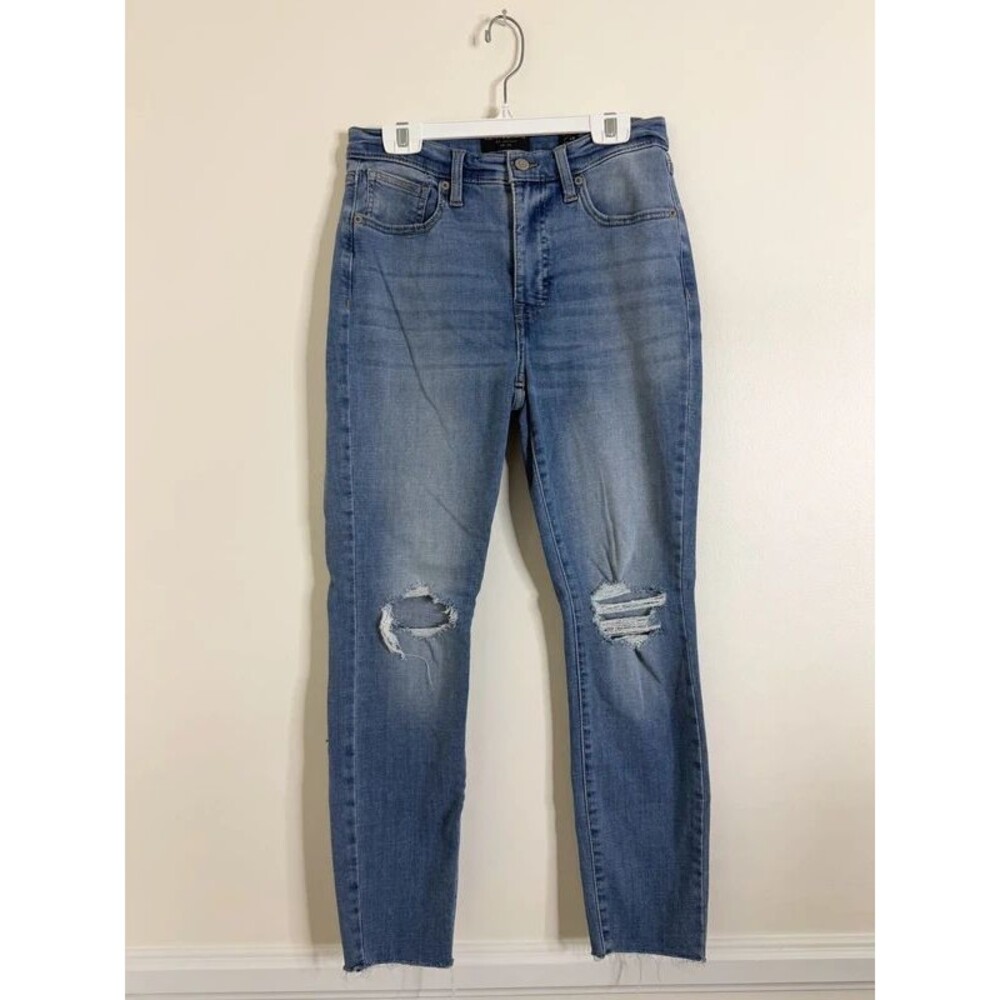 Lucky Brand Women’s High Rise Distressed Ankle Jeans Size 6 / 28